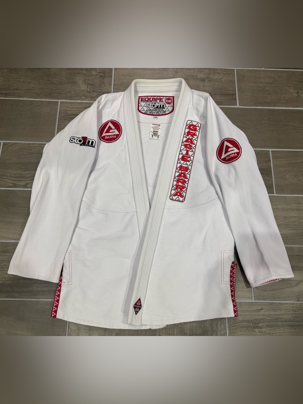 Gracie Barra - Unique adult Gi - jacket, pants, belt - size A3